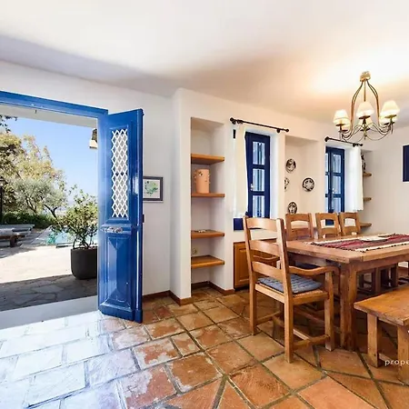 Lejlighed 6br With Private Pool, 4 Baths & Garden -padma *