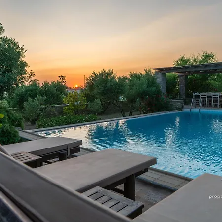 Lejlighed 6br With Private Pool, 4 Baths & Garden -padma *