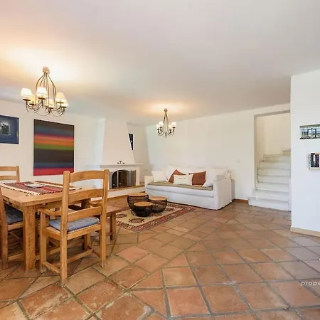 6br With Private Pool, 4 Baths & Garden -padma Angairiá