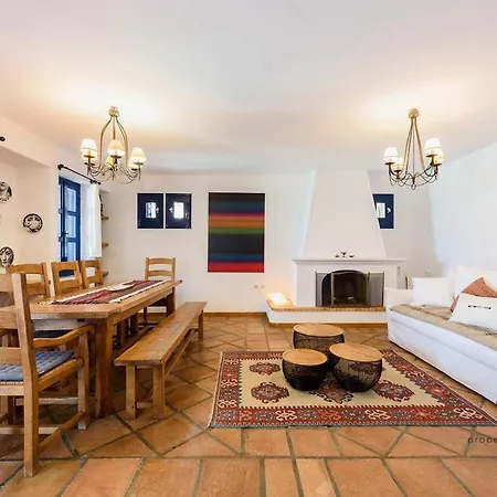 6br With Private Pool, 4 Baths & Garden -padma Appartamento