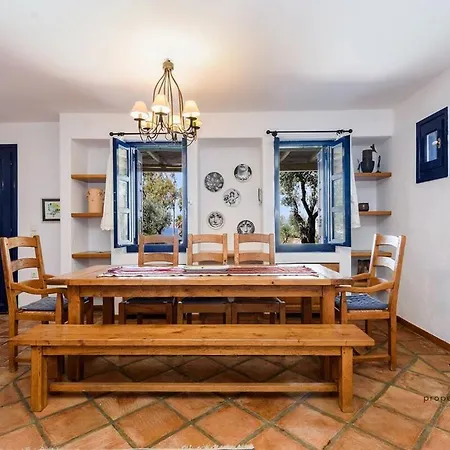 6br With Private Pool, 4 Baths & Garden -padma Appartamento Angairiá