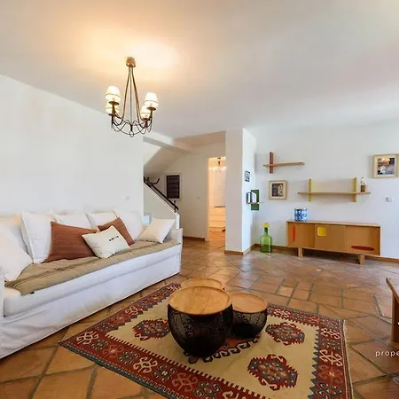 6br With Private Pool, 4 Baths & Garden -padma Appartamento