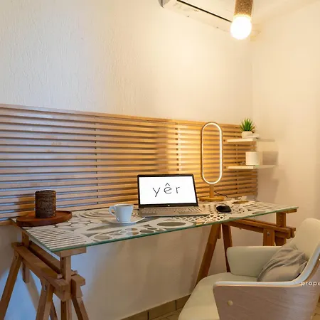 6br With Private Pool, 4 Baths & Garden -padma Appartamento Angairiá